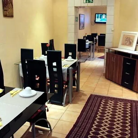 Ariana Hotel